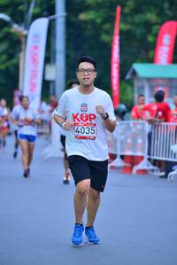 BIB: 4035
                            <button type="button" onclick="openModal(5979165)" class="btn btn-primary btn-sm float-right btn-popup" data-toggle="modal" data-target=".modal-high-quality">
                        <i class="fas fa-shopping-cart"></i> Add to Cart
                    </button>
                                            <button type="button" onclick="isThisMe(5979165, true)" class="btn btn-success btn-sm float-right btn-popup btn-isme hidden" data-toggle="tooltip" data-placement="bottom" title="นี่คือรูปของคุณใช่ไหม คลิกที่นี่เพื่อเอาเข้าอัลบั้ม">
                        <i class="fas fa-plus"></i> Add to album
                    </button>
                    <button type="button" onclick="isThisMe(5979165, false)" class="btn btn-warning btn-sm float-right btn-popup btn-isnotme hidden">
                        <i class="fas fa-ban"></i> Remove from album
                    </button>