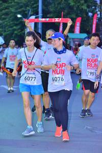 BIB: 6076, 706, 7951, 6077
                            <button type="button" onclick="openModal(5949561)" class="btn btn-primary btn-sm float-right btn-popup" data-toggle="modal" data-target=".modal-high-quality">
                        <i class="fas fa-shopping-cart"></i> Add to Cart
                    </button>
                                            <button type="button" onclick="isThisMe(5949561, true)" class="btn btn-success btn-sm float-right btn-popup btn-isme hidden" data-toggle="tooltip" data-placement="bottom" title="นี่คือรูปของคุณใช่ไหม คลิกที่นี่เพื่อเอาเข้าอัลบั้ม">
                        <i class="fas fa-plus"></i> Add to album
                    </button>
                    <button type="button" onclick="isThisMe(5949561, false)" class="btn btn-warning btn-sm float-right btn-popup btn-isnotme hidden">
                        <i class="fas fa-ban"></i> Remove from album
                    </button>