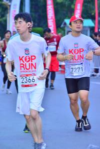 BIB: 7271, 201, 2366
                            <button type="button" onclick="openModal(5975133)" class="btn btn-primary btn-sm float-right btn-popup" data-toggle="modal" data-target=".modal-high-quality">
                        <i class="fas fa-shopping-cart"></i> Add to Cart
                    </button>
                                            <button type="button" onclick="isThisMe(5975133, true)" class="btn btn-success btn-sm float-right btn-popup btn-isme hidden" data-toggle="tooltip" data-placement="bottom" title="นี่คือรูปของคุณใช่ไหม คลิกที่นี่เพื่อเอาเข้าอัลบั้ม">
                        <i class="fas fa-plus"></i> Add to album
                    </button>
                    <button type="button" onclick="isThisMe(5975133, false)" class="btn btn-warning btn-sm float-right btn-popup btn-isnotme hidden">
                        <i class="fas fa-ban"></i> Remove from album
                    </button>