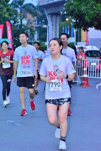 BIB: 040, 7814, 7790
                            <button type="button" onclick="openModal(5972970)" class="btn btn-primary btn-sm float-right btn-popup" data-toggle="modal" data-target=".modal-high-quality">
                        <i class="fas fa-shopping-cart"></i> Add to Cart
                    </button>
                                            <button type="button" onclick="isThisMe(5972970, true)" class="btn btn-success btn-sm float-right btn-popup btn-isme hidden" data-toggle="tooltip" data-placement="bottom" title="นี่คือรูปของคุณใช่ไหม คลิกที่นี่เพื่อเอาเข้าอัลบั้ม">
                        <i class="fas fa-plus"></i> Add to album
                    </button>
                    <button type="button" onclick="isThisMe(5972970, false)" class="btn btn-warning btn-sm float-right btn-popup btn-isnotme hidden">
                        <i class="fas fa-ban"></i> Remove from album
                    </button>