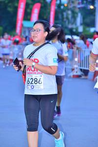 BIB: 201, 6286
                            <button type="button" onclick="openModal(5955942)" class="btn btn-primary btn-sm float-right btn-popup" data-toggle="modal" data-target=".modal-high-quality">
                        <i class="fas fa-shopping-cart"></i> Add to Cart
                    </button>
                                            <button type="button" onclick="isThisMe(5955942, true)" class="btn btn-success btn-sm float-right btn-popup btn-isme hidden" data-toggle="tooltip" data-placement="bottom" title="นี่คือรูปของคุณใช่ไหม คลิกที่นี่เพื่อเอาเข้าอัลบั้ม">
                        <i class="fas fa-plus"></i> Add to album
                    </button>
                    <button type="button" onclick="isThisMe(5955942, false)" class="btn btn-warning btn-sm float-right btn-popup btn-isnotme hidden">
                        <i class="fas fa-ban"></i> Remove from album
                    </button>