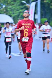 BIB: 1131
                            <button type="button" onclick="openModal(5979088)" class="btn btn-primary btn-sm float-right btn-popup" data-toggle="modal" data-target=".modal-high-quality">
                        <i class="fas fa-shopping-cart"></i> Add to Cart
                    </button>
                                            <button type="button" onclick="isThisMe(5979088, true)" class="btn btn-success btn-sm float-right btn-popup btn-isme hidden" data-toggle="tooltip" data-placement="bottom" title="นี่คือรูปของคุณใช่ไหม คลิกที่นี่เพื่อเอาเข้าอัลบั้ม">
                        <i class="fas fa-plus"></i> Add to album
                    </button>
                    <button type="button" onclick="isThisMe(5979088, false)" class="btn btn-warning btn-sm float-right btn-popup btn-isnotme hidden">
                        <i class="fas fa-ban"></i> Remove from album
                    </button>