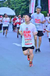 BIB: 6390, 2016, 4401
                            <button type="button" onclick="openModal(5975416)" class="btn btn-primary btn-sm float-right btn-popup" data-toggle="modal" data-target=".modal-high-quality">
                        <i class="fas fa-shopping-cart"></i> Add to Cart
                    </button>
                                            <button type="button" onclick="isThisMe(5975416, true)" class="btn btn-success btn-sm float-right btn-popup btn-isme hidden" data-toggle="tooltip" data-placement="bottom" title="นี่คือรูปของคุณใช่ไหม คลิกที่นี่เพื่อเอาเข้าอัลบั้ม">
                        <i class="fas fa-plus"></i> Add to album
                    </button>
                    <button type="button" onclick="isThisMe(5975416, false)" class="btn btn-warning btn-sm float-right btn-popup btn-isnotme hidden">
                        <i class="fas fa-ban"></i> Remove from album
                    </button>