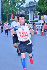 BIB: 1901
                            <button type="button" onclick="openModal(5977806)" class="btn btn-primary btn-sm float-right btn-popup" data-toggle="modal" data-target=".modal-high-quality">
                        <i class="fas fa-shopping-cart"></i> Add to Cart
                    </button>
                                            <button type="button" onclick="isThisMe(5977806, true)" class="btn btn-success btn-sm float-right btn-popup btn-isme hidden" data-toggle="tooltip" data-placement="bottom" title="นี่คือรูปของคุณใช่ไหม คลิกที่นี่เพื่อเอาเข้าอัลบั้ม">
                        <i class="fas fa-plus"></i> Add to album
                    </button>
                    <button type="button" onclick="isThisMe(5977806, false)" class="btn btn-warning btn-sm float-right btn-popup btn-isnotme hidden">
                        <i class="fas fa-ban"></i> Remove from album
                    </button>