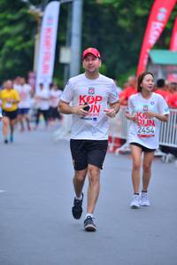 BIB: 2454
                            <button type="button" onclick="openModal(5994825)" class="btn btn-primary btn-sm float-right btn-popup" data-toggle="modal" data-target=".modal-high-quality">
                        <i class="fas fa-shopping-cart"></i> Add to Cart
                    </button>
                                            <button type="button" onclick="isThisMe(5994825, true)" class="btn btn-success btn-sm float-right btn-popup btn-isme hidden" data-toggle="tooltip" data-placement="bottom" title="นี่คือรูปของคุณใช่ไหม คลิกที่นี่เพื่อเอาเข้าอัลบั้ม">
                        <i class="fas fa-plus"></i> Add to album
                    </button>
                    <button type="button" onclick="isThisMe(5994825, false)" class="btn btn-warning btn-sm float-right btn-popup btn-isnotme hidden">
                        <i class="fas fa-ban"></i> Remove from album
                    </button>