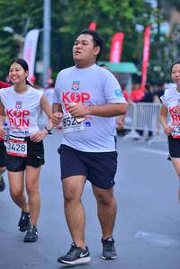 BIB: 852, 3428
                            <button type="button" onclick="openModal(5987574)" class="btn btn-primary btn-sm float-right btn-popup" data-toggle="modal" data-target=".modal-high-quality">
                        <i class="fas fa-shopping-cart"></i> Add to Cart
                    </button>
                                            <button type="button" onclick="isThisMe(5987574, true)" class="btn btn-success btn-sm float-right btn-popup btn-isme hidden" data-toggle="tooltip" data-placement="bottom" title="นี่คือรูปของคุณใช่ไหม คลิกที่นี่เพื่อเอาเข้าอัลบั้ม">
                        <i class="fas fa-plus"></i> Add to album
                    </button>
                    <button type="button" onclick="isThisMe(5987574, false)" class="btn btn-warning btn-sm float-right btn-popup btn-isnotme hidden">
                        <i class="fas fa-ban"></i> Remove from album
                    </button>