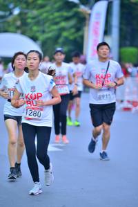 BIB: 1280, 8915
                            <button type="button" onclick="openModal(5979371)" class="btn btn-primary btn-sm float-right btn-popup" data-toggle="modal" data-target=".modal-high-quality">
                        <i class="fas fa-shopping-cart"></i> Add to Cart
                    </button>
                                            <button type="button" onclick="isThisMe(5979371, true)" class="btn btn-success btn-sm float-right btn-popup btn-isme hidden" data-toggle="tooltip" data-placement="bottom" title="นี่คือรูปของคุณใช่ไหม คลิกที่นี่เพื่อเอาเข้าอัลบั้ม">
                        <i class="fas fa-plus"></i> Add to album
                    </button>
                    <button type="button" onclick="isThisMe(5979371, false)" class="btn btn-warning btn-sm float-right btn-popup btn-isnotme hidden">
                        <i class="fas fa-ban"></i> Remove from album
                    </button>