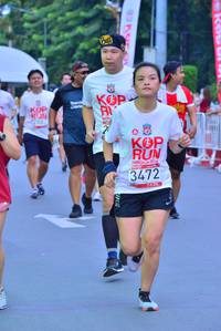 BIB: 2887, 201, 3472
                            <button type="button" onclick="openModal(5977831)" class="btn btn-primary btn-sm float-right btn-popup" data-toggle="modal" data-target=".modal-high-quality">
                        <i class="fas fa-shopping-cart"></i> Add to Cart
                    </button>
                                            <button type="button" onclick="isThisMe(5977831, true)" class="btn btn-success btn-sm float-right btn-popup btn-isme hidden" data-toggle="tooltip" data-placement="bottom" title="นี่คือรูปของคุณใช่ไหม คลิกที่นี่เพื่อเอาเข้าอัลบั้ม">
                        <i class="fas fa-plus"></i> Add to album
                    </button>
                    <button type="button" onclick="isThisMe(5977831, false)" class="btn btn-warning btn-sm float-right btn-popup btn-isnotme hidden">
                        <i class="fas fa-ban"></i> Remove from album
                    </button>