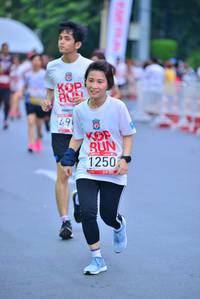 BIB: 1250
                            <button type="button" onclick="openModal(5988435)" class="btn btn-primary btn-sm float-right btn-popup" data-toggle="modal" data-target=".modal-high-quality">
                        <i class="fas fa-shopping-cart"></i> Add to Cart
                    </button>
                                            <button type="button" onclick="isThisMe(5988435, true)" class="btn btn-success btn-sm float-right btn-popup btn-isme hidden" data-toggle="tooltip" data-placement="bottom" title="นี่คือรูปของคุณใช่ไหม คลิกที่นี่เพื่อเอาเข้าอัลบั้ม">
                        <i class="fas fa-plus"></i> Add to album
                    </button>
                    <button type="button" onclick="isThisMe(5988435, false)" class="btn btn-warning btn-sm float-right btn-popup btn-isnotme hidden">
                        <i class="fas fa-ban"></i> Remove from album
                    </button>