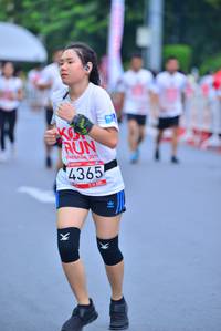 BIB: 2011, 4365
                            <button type="button" onclick="openModal(5991988)" class="btn btn-primary btn-sm float-right btn-popup" data-toggle="modal" data-target=".modal-high-quality">
                        <i class="fas fa-shopping-cart"></i> Add to Cart
                    </button>
                                            <button type="button" onclick="isThisMe(5991988, true)" class="btn btn-success btn-sm float-right btn-popup btn-isme hidden" data-toggle="tooltip" data-placement="bottom" title="นี่คือรูปของคุณใช่ไหม คลิกที่นี่เพื่อเอาเข้าอัลบั้ม">
                        <i class="fas fa-plus"></i> Add to album
                    </button>
                    <button type="button" onclick="isThisMe(5991988, false)" class="btn btn-warning btn-sm float-right btn-popup btn-isnotme hidden">
                        <i class="fas fa-ban"></i> Remove from album
                    </button>