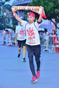 BIB: 1606, 2019, 1314
                            <button type="button" onclick="openModal(5956145)" class="btn btn-primary btn-sm float-right btn-popup" data-toggle="modal" data-target=".modal-high-quality">
                        <i class="fas fa-shopping-cart"></i> Add to Cart
                    </button>
                                            <button type="button" onclick="isThisMe(5956145, true)" class="btn btn-success btn-sm float-right btn-popup btn-isme hidden" data-toggle="tooltip" data-placement="bottom" title="นี่คือรูปของคุณใช่ไหม คลิกที่นี่เพื่อเอาเข้าอัลบั้ม">
                        <i class="fas fa-plus"></i> Add to album
                    </button>
                    <button type="button" onclick="isThisMe(5956145, false)" class="btn btn-warning btn-sm float-right btn-popup btn-isnotme hidden">
                        <i class="fas fa-ban"></i> Remove from album
                    </button>