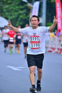 BIB: 5191, 5190
                            <button type="button" onclick="openModal(5989144)" class="btn btn-primary btn-sm float-right btn-popup" data-toggle="modal" data-target=".modal-high-quality">
                        <i class="fas fa-shopping-cart"></i> Add to Cart
                    </button>
                                            <button type="button" onclick="isThisMe(5989144, true)" class="btn btn-success btn-sm float-right btn-popup btn-isme hidden" data-toggle="tooltip" data-placement="bottom" title="นี่คือรูปของคุณใช่ไหม คลิกที่นี่เพื่อเอาเข้าอัลบั้ม">
                        <i class="fas fa-plus"></i> Add to album
                    </button>
                    <button type="button" onclick="isThisMe(5989144, false)" class="btn btn-warning btn-sm float-right btn-popup btn-isnotme hidden">
                        <i class="fas fa-ban"></i> Remove from album
                    </button>