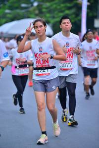 BIB: 3877, 0678, 472
                            <button type="button" onclick="openModal(5991312)" class="btn btn-primary btn-sm float-right btn-popup" data-toggle="modal" data-target=".modal-high-quality">
                        <i class="fas fa-shopping-cart"></i> Add to Cart
                    </button>
                                            <button type="button" onclick="isThisMe(5991312, true)" class="btn btn-success btn-sm float-right btn-popup btn-isme hidden" data-toggle="tooltip" data-placement="bottom" title="นี่คือรูปของคุณใช่ไหม คลิกที่นี่เพื่อเอาเข้าอัลบั้ม">
                        <i class="fas fa-plus"></i> Add to album
                    </button>
                    <button type="button" onclick="isThisMe(5991312, false)" class="btn btn-warning btn-sm float-right btn-popup btn-isnotme hidden">
                        <i class="fas fa-ban"></i> Remove from album
                    </button>