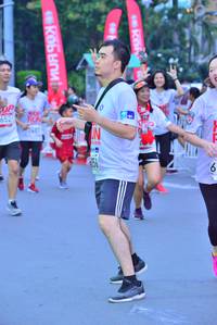 BIB: 652
                            <button type="button" onclick="openModal(5975433)" class="btn btn-primary btn-sm float-right btn-popup" data-toggle="modal" data-target=".modal-high-quality">
                        <i class="fas fa-shopping-cart"></i> Add to Cart
                    </button>
                                            <button type="button" onclick="isThisMe(5975433, true)" class="btn btn-success btn-sm float-right btn-popup btn-isme hidden" data-toggle="tooltip" data-placement="bottom" title="นี่คือรูปของคุณใช่ไหม คลิกที่นี่เพื่อเอาเข้าอัลบั้ม">
                        <i class="fas fa-plus"></i> Add to album
                    </button>
                    <button type="button" onclick="isThisMe(5975433, false)" class="btn btn-warning btn-sm float-right btn-popup btn-isnotme hidden">
                        <i class="fas fa-ban"></i> Remove from album
                    </button>