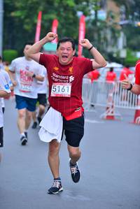 BIB: 5161
                            <button type="button" onclick="openModal(5993970)" class="btn btn-primary btn-sm float-right btn-popup" data-toggle="modal" data-target=".modal-high-quality">
                        <i class="fas fa-shopping-cart"></i> Add to Cart
                    </button>
                                            <button type="button" onclick="isThisMe(5993970, true)" class="btn btn-success btn-sm float-right btn-popup btn-isme hidden" data-toggle="tooltip" data-placement="bottom" title="นี่คือรูปของคุณใช่ไหม คลิกที่นี่เพื่อเอาเข้าอัลบั้ม">
                        <i class="fas fa-plus"></i> Add to album
                    </button>
                    <button type="button" onclick="isThisMe(5993970, false)" class="btn btn-warning btn-sm float-right btn-popup btn-isnotme hidden">
                        <i class="fas fa-ban"></i> Remove from album
                    </button>