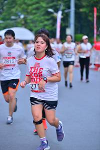 BIB: 2815, 271
                            <button type="button" onclick="openModal(5991135)" class="btn btn-primary btn-sm float-right btn-popup" data-toggle="modal" data-target=".modal-high-quality">
                        <i class="fas fa-shopping-cart"></i> Add to Cart
                    </button>
                                            <button type="button" onclick="isThisMe(5991135, true)" class="btn btn-success btn-sm float-right btn-popup btn-isme hidden" data-toggle="tooltip" data-placement="bottom" title="นี่คือรูปของคุณใช่ไหม คลิกที่นี่เพื่อเอาเข้าอัลบั้ม">
                        <i class="fas fa-plus"></i> Add to album
                    </button>
                    <button type="button" onclick="isThisMe(5991135, false)" class="btn btn-warning btn-sm float-right btn-popup btn-isnotme hidden">
                        <i class="fas fa-ban"></i> Remove from album
                    </button>