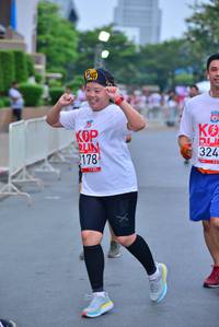 BIB: 324, 178
                            <button type="button" onclick="openModal(5996148)" class="btn btn-primary btn-sm float-right btn-popup" data-toggle="modal" data-target=".modal-high-quality">
                        <i class="fas fa-shopping-cart"></i> Add to Cart
                    </button>
                                            <button type="button" onclick="isThisMe(5996148, true)" class="btn btn-success btn-sm float-right btn-popup btn-isme hidden" data-toggle="tooltip" data-placement="bottom" title="นี่คือรูปของคุณใช่ไหม คลิกที่นี่เพื่อเอาเข้าอัลบั้ม">
                        <i class="fas fa-plus"></i> Add to album
                    </button>
                    <button type="button" onclick="isThisMe(5996148, false)" class="btn btn-warning btn-sm float-right btn-popup btn-isnotme hidden">
                        <i class="fas fa-ban"></i> Remove from album
                    </button>