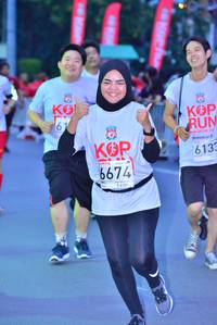 BIB: 6674, 6133
                            <button type="button" onclick="openModal(5952506)" class="btn btn-primary btn-sm float-right btn-popup" data-toggle="modal" data-target=".modal-high-quality">
                        <i class="fas fa-shopping-cart"></i> Add to Cart
                    </button>
                                            <button type="button" onclick="isThisMe(5952506, true)" class="btn btn-success btn-sm float-right btn-popup btn-isme hidden" data-toggle="tooltip" data-placement="bottom" title="นี่คือรูปของคุณใช่ไหม คลิกที่นี่เพื่อเอาเข้าอัลบั้ม">
                        <i class="fas fa-plus"></i> Add to album
                    </button>
                    <button type="button" onclick="isThisMe(5952506, false)" class="btn btn-warning btn-sm float-right btn-popup btn-isnotme hidden">
                        <i class="fas fa-ban"></i> Remove from album
                    </button>