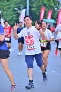 BIB: 1202, 2182
                            <button type="button" onclick="openModal(5985762)" class="btn btn-primary btn-sm float-right btn-popup" data-toggle="modal" data-target=".modal-high-quality">
                        <i class="fas fa-shopping-cart"></i> Add to Cart
                    </button>
                                            <button type="button" onclick="isThisMe(5985762, true)" class="btn btn-success btn-sm float-right btn-popup btn-isme hidden" data-toggle="tooltip" data-placement="bottom" title="นี่คือรูปของคุณใช่ไหม คลิกที่นี่เพื่อเอาเข้าอัลบั้ม">
                        <i class="fas fa-plus"></i> Add to album
                    </button>
                    <button type="button" onclick="isThisMe(5985762, false)" class="btn btn-warning btn-sm float-right btn-popup btn-isnotme hidden">
                        <i class="fas fa-ban"></i> Remove from album
                    </button>