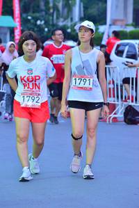 BIB: 7843, 1791, 219, 1792
                            <button type="button" onclick="openModal(5973682)" class="btn btn-primary btn-sm float-right btn-popup" data-toggle="modal" data-target=".modal-high-quality">
                        <i class="fas fa-shopping-cart"></i> Add to Cart
                    </button>
                                            <button type="button" onclick="isThisMe(5973682, true)" class="btn btn-success btn-sm float-right btn-popup btn-isme hidden" data-toggle="tooltip" data-placement="bottom" title="นี่คือรูปของคุณใช่ไหม คลิกที่นี่เพื่อเอาเข้าอัลบั้ม">
                        <i class="fas fa-plus"></i> Add to album
                    </button>
                    <button type="button" onclick="isThisMe(5973682, false)" class="btn btn-warning btn-sm float-right btn-popup btn-isnotme hidden">
                        <i class="fas fa-ban"></i> Remove from album
                    </button>