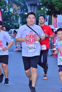 BIB: 201, 562, 7604
                            <button type="button" onclick="openModal(5972451)" class="btn btn-primary btn-sm float-right btn-popup" data-toggle="modal" data-target=".modal-high-quality">
                        <i class="fas fa-shopping-cart"></i> Add to Cart
                    </button>
                                            <button type="button" onclick="isThisMe(5972451, true)" class="btn btn-success btn-sm float-right btn-popup btn-isme hidden" data-toggle="tooltip" data-placement="bottom" title="นี่คือรูปของคุณใช่ไหม คลิกที่นี่เพื่อเอาเข้าอัลบั้ม">
                        <i class="fas fa-plus"></i> Add to album
                    </button>
                    <button type="button" onclick="isThisMe(5972451, false)" class="btn btn-warning btn-sm float-right btn-popup btn-isnotme hidden">
                        <i class="fas fa-ban"></i> Remove from album
                    </button>