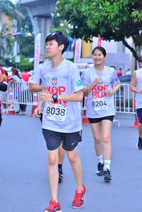 BIB: 8204, 8038
                            <button type="button" onclick="openModal(5978702)" class="btn btn-primary btn-sm float-right btn-popup" data-toggle="modal" data-target=".modal-high-quality">
                        <i class="fas fa-shopping-cart"></i> Add to Cart
                    </button>
                                            <button type="button" onclick="isThisMe(5978702, true)" class="btn btn-success btn-sm float-right btn-popup btn-isme hidden" data-toggle="tooltip" data-placement="bottom" title="นี่คือรูปของคุณใช่ไหม คลิกที่นี่เพื่อเอาเข้าอัลบั้ม">
                        <i class="fas fa-plus"></i> Add to album
                    </button>
                    <button type="button" onclick="isThisMe(5978702, false)" class="btn btn-warning btn-sm float-right btn-popup btn-isnotme hidden">
                        <i class="fas fa-ban"></i> Remove from album
                    </button>