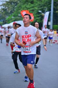 BIB: 3690, 1042
                            <button type="button" onclick="openModal(5994963)" class="btn btn-primary btn-sm float-right btn-popup" data-toggle="modal" data-target=".modal-high-quality">
                        <i class="fas fa-shopping-cart"></i> Add to Cart
                    </button>
                                            <button type="button" onclick="isThisMe(5994963, true)" class="btn btn-success btn-sm float-right btn-popup btn-isme hidden" data-toggle="tooltip" data-placement="bottom" title="นี่คือรูปของคุณใช่ไหม คลิกที่นี่เพื่อเอาเข้าอัลบั้ม">
                        <i class="fas fa-plus"></i> Add to album
                    </button>
                    <button type="button" onclick="isThisMe(5994963, false)" class="btn btn-warning btn-sm float-right btn-popup btn-isnotme hidden">
                        <i class="fas fa-ban"></i> Remove from album
                    </button>