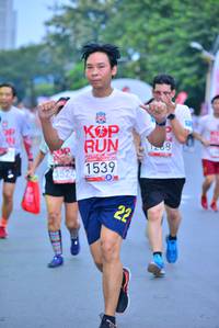 BIB: 3524, 1539
                            <button type="button" onclick="openModal(5985968)" class="btn btn-primary btn-sm float-right btn-popup" data-toggle="modal" data-target=".modal-high-quality">
                        <i class="fas fa-shopping-cart"></i> Add to Cart
                    </button>
                                            <button type="button" onclick="isThisMe(5985968, true)" class="btn btn-success btn-sm float-right btn-popup btn-isme hidden" data-toggle="tooltip" data-placement="bottom" title="นี่คือรูปของคุณใช่ไหม คลิกที่นี่เพื่อเอาเข้าอัลบั้ม">
                        <i class="fas fa-plus"></i> Add to album
                    </button>
                    <button type="button" onclick="isThisMe(5985968, false)" class="btn btn-warning btn-sm float-right btn-popup btn-isnotme hidden">
                        <i class="fas fa-ban"></i> Remove from album
                    </button>