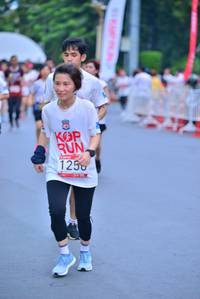 BIB: 1256
                            <button type="button" onclick="openModal(5988462)" class="btn btn-primary btn-sm float-right btn-popup" data-toggle="modal" data-target=".modal-high-quality">
                        <i class="fas fa-shopping-cart"></i> Add to Cart
                    </button>
                                            <button type="button" onclick="isThisMe(5988462, true)" class="btn btn-success btn-sm float-right btn-popup btn-isme hidden" data-toggle="tooltip" data-placement="bottom" title="นี่คือรูปของคุณใช่ไหม คลิกที่นี่เพื่อเอาเข้าอัลบั้ม">
                        <i class="fas fa-plus"></i> Add to album
                    </button>
                    <button type="button" onclick="isThisMe(5988462, false)" class="btn btn-warning btn-sm float-right btn-popup btn-isnotme hidden">
                        <i class="fas fa-ban"></i> Remove from album
                    </button>