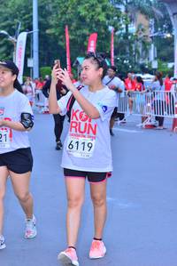 BIB: 2019, 6119
                            <button type="button" onclick="openModal(5976803)" class="btn btn-primary btn-sm float-right btn-popup" data-toggle="modal" data-target=".modal-high-quality">
                        <i class="fas fa-shopping-cart"></i> Add to Cart
                    </button>
                                            <button type="button" onclick="isThisMe(5976803, true)" class="btn btn-success btn-sm float-right btn-popup btn-isme hidden" data-toggle="tooltip" data-placement="bottom" title="นี่คือรูปของคุณใช่ไหม คลิกที่นี่เพื่อเอาเข้าอัลบั้ม">
                        <i class="fas fa-plus"></i> Add to album
                    </button>
                    <button type="button" onclick="isThisMe(5976803, false)" class="btn btn-warning btn-sm float-right btn-popup btn-isnotme hidden">
                        <i class="fas fa-ban"></i> Remove from album
                    </button>