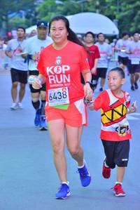 BIB: 2019, 6438
                            <button type="button" onclick="openModal(5974670)" class="btn btn-primary btn-sm float-right btn-popup" data-toggle="modal" data-target=".modal-high-quality">
                        <i class="fas fa-shopping-cart"></i> Add to Cart
                    </button>
                                            <button type="button" onclick="isThisMe(5974670, true)" class="btn btn-success btn-sm float-right btn-popup btn-isme hidden" data-toggle="tooltip" data-placement="bottom" title="นี่คือรูปของคุณใช่ไหม คลิกที่นี่เพื่อเอาเข้าอัลบั้ม">
                        <i class="fas fa-plus"></i> Add to album
                    </button>
                    <button type="button" onclick="isThisMe(5974670, false)" class="btn btn-warning btn-sm float-right btn-popup btn-isnotme hidden">
                        <i class="fas fa-ban"></i> Remove from album
                    </button>