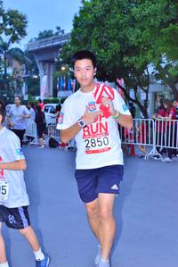 BIB: 2850
                            <button type="button" onclick="openModal(5972459)" class="btn btn-primary btn-sm float-right btn-popup" data-toggle="modal" data-target=".modal-high-quality">
                        <i class="fas fa-shopping-cart"></i> Add to Cart
                    </button>
                                            <button type="button" onclick="isThisMe(5972459, true)" class="btn btn-success btn-sm float-right btn-popup btn-isme hidden" data-toggle="tooltip" data-placement="bottom" title="นี่คือรูปของคุณใช่ไหม คลิกที่นี่เพื่อเอาเข้าอัลบั้ม">
                        <i class="fas fa-plus"></i> Add to album
                    </button>
                    <button type="button" onclick="isThisMe(5972459, false)" class="btn btn-warning btn-sm float-right btn-popup btn-isnotme hidden">
                        <i class="fas fa-ban"></i> Remove from album
                    </button>