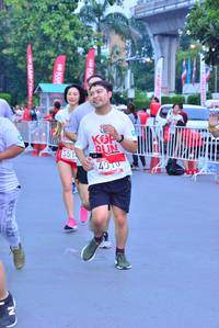 BIB: 551, 400
                            <button type="button" onclick="openModal(5978385)" class="btn btn-primary btn-sm float-right btn-popup" data-toggle="modal" data-target=".modal-high-quality">
                        <i class="fas fa-shopping-cart"></i> Add to Cart
                    </button>
                                            <button type="button" onclick="isThisMe(5978385, true)" class="btn btn-success btn-sm float-right btn-popup btn-isme hidden" data-toggle="tooltip" data-placement="bottom" title="นี่คือรูปของคุณใช่ไหม คลิกที่นี่เพื่อเอาเข้าอัลบั้ม">
                        <i class="fas fa-plus"></i> Add to album
                    </button>
                    <button type="button" onclick="isThisMe(5978385, false)" class="btn btn-warning btn-sm float-right btn-popup btn-isnotme hidden">
                        <i class="fas fa-ban"></i> Remove from album
                    </button>