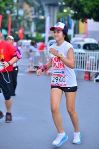 BIB: 2019, 2940
                            <button type="button" onclick="openModal(5989685)" class="btn btn-primary btn-sm float-right btn-popup" data-toggle="modal" data-target=".modal-high-quality">
                        <i class="fas fa-shopping-cart"></i> Add to Cart
                    </button>
                                            <button type="button" onclick="isThisMe(5989685, true)" class="btn btn-success btn-sm float-right btn-popup btn-isme hidden" data-toggle="tooltip" data-placement="bottom" title="นี่คือรูปของคุณใช่ไหม คลิกที่นี่เพื่อเอาเข้าอัลบั้ม">
                        <i class="fas fa-plus"></i> Add to album
                    </button>
                    <button type="button" onclick="isThisMe(5989685, false)" class="btn btn-warning btn-sm float-right btn-popup btn-isnotme hidden">
                        <i class="fas fa-ban"></i> Remove from album
                    </button>