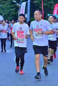 BIB: 4408, 7073, 8313, 6079
                            <button type="button" onclick="openModal(5972607)" class="btn btn-primary btn-sm float-right btn-popup" data-toggle="modal" data-target=".modal-high-quality">
                        <i class="fas fa-shopping-cart"></i> Add to Cart
                    </button>
                                            <button type="button" onclick="isThisMe(5972607, true)" class="btn btn-success btn-sm float-right btn-popup btn-isme hidden" data-toggle="tooltip" data-placement="bottom" title="นี่คือรูปของคุณใช่ไหม คลิกที่นี่เพื่อเอาเข้าอัลบั้ม">
                        <i class="fas fa-plus"></i> Add to album
                    </button>
                    <button type="button" onclick="isThisMe(5972607, false)" class="btn btn-warning btn-sm float-right btn-popup btn-isnotme hidden">
                        <i class="fas fa-ban"></i> Remove from album
                    </button>