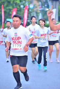 BIB: 1179
                            <button type="button" onclick="openModal(5985109)" class="btn btn-primary btn-sm float-right btn-popup" data-toggle="modal" data-target=".modal-high-quality">
                        <i class="fas fa-shopping-cart"></i> Add to Cart
                    </button>
                                            <button type="button" onclick="isThisMe(5985109, true)" class="btn btn-success btn-sm float-right btn-popup btn-isme hidden" data-toggle="tooltip" data-placement="bottom" title="นี่คือรูปของคุณใช่ไหม คลิกที่นี่เพื่อเอาเข้าอัลบั้ม">
                        <i class="fas fa-plus"></i> Add to album
                    </button>
                    <button type="button" onclick="isThisMe(5985109, false)" class="btn btn-warning btn-sm float-right btn-popup btn-isnotme hidden">
                        <i class="fas fa-ban"></i> Remove from album
                    </button>