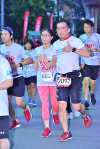 BIB: 6335, 6165, 6021, 019, 2092
                            <button type="button" onclick="openModal(5951397)" class="btn btn-primary btn-sm float-right btn-popup" data-toggle="modal" data-target=".modal-high-quality">
                        <i class="fas fa-shopping-cart"></i> Add to Cart
                    </button>
                                            <button type="button" onclick="isThisMe(5951397, true)" class="btn btn-success btn-sm float-right btn-popup btn-isme hidden" data-toggle="tooltip" data-placement="bottom" title="นี่คือรูปของคุณใช่ไหม คลิกที่นี่เพื่อเอาเข้าอัลบั้ม">
                        <i class="fas fa-plus"></i> Add to album
                    </button>
                    <button type="button" onclick="isThisMe(5951397, false)" class="btn btn-warning btn-sm float-right btn-popup btn-isnotme hidden">
                        <i class="fas fa-ban"></i> Remove from album
                    </button>