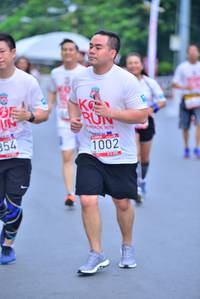 BIB: 019, 854, 1002
                            <button type="button" onclick="openModal(5993131)" class="btn btn-primary btn-sm float-right btn-popup" data-toggle="modal" data-target=".modal-high-quality">
                        <i class="fas fa-shopping-cart"></i> Add to Cart
                    </button>
                                            <button type="button" onclick="isThisMe(5993131, true)" class="btn btn-success btn-sm float-right btn-popup btn-isme hidden" data-toggle="tooltip" data-placement="bottom" title="นี่คือรูปของคุณใช่ไหม คลิกที่นี่เพื่อเอาเข้าอัลบั้ม">
                        <i class="fas fa-plus"></i> Add to album
                    </button>
                    <button type="button" onclick="isThisMe(5993131, false)" class="btn btn-warning btn-sm float-right btn-popup btn-isnotme hidden">
                        <i class="fas fa-ban"></i> Remove from album
                    </button>