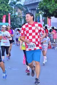 BIB: 1127, 648, 7265
                            <button type="button" onclick="openModal(5975807)" class="btn btn-primary btn-sm float-right btn-popup" data-toggle="modal" data-target=".modal-high-quality">
                        <i class="fas fa-shopping-cart"></i> Add to Cart
                    </button>
                                            <button type="button" onclick="isThisMe(5975807, true)" class="btn btn-success btn-sm float-right btn-popup btn-isme hidden" data-toggle="tooltip" data-placement="bottom" title="นี่คือรูปของคุณใช่ไหม คลิกที่นี่เพื่อเอาเข้าอัลบั้ม">
                        <i class="fas fa-plus"></i> Add to album
                    </button>
                    <button type="button" onclick="isThisMe(5975807, false)" class="btn btn-warning btn-sm float-right btn-popup btn-isnotme hidden">
                        <i class="fas fa-ban"></i> Remove from album
                    </button>