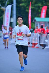 BIB: 4035
                            <button type="button" onclick="openModal(5979168)" class="btn btn-primary btn-sm float-right btn-popup" data-toggle="modal" data-target=".modal-high-quality">
                        <i class="fas fa-shopping-cart"></i> Add to Cart
                    </button>
                                            <button type="button" onclick="isThisMe(5979168, true)" class="btn btn-success btn-sm float-right btn-popup btn-isme hidden" data-toggle="tooltip" data-placement="bottom" title="นี่คือรูปของคุณใช่ไหม คลิกที่นี่เพื่อเอาเข้าอัลบั้ม">
                        <i class="fas fa-plus"></i> Add to album
                    </button>
                    <button type="button" onclick="isThisMe(5979168, false)" class="btn btn-warning btn-sm float-right btn-popup btn-isnotme hidden">
                        <i class="fas fa-ban"></i> Remove from album
                    </button>