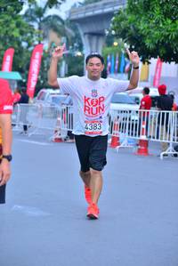 BIB: 4383
                            <button type="button" onclick="openModal(5985798)" class="btn btn-primary btn-sm float-right btn-popup" data-toggle="modal" data-target=".modal-high-quality">
                        <i class="fas fa-shopping-cart"></i> Add to Cart
                    </button>
                                            <button type="button" onclick="isThisMe(5985798, true)" class="btn btn-success btn-sm float-right btn-popup btn-isme hidden" data-toggle="tooltip" data-placement="bottom" title="นี่คือรูปของคุณใช่ไหม คลิกที่นี่เพื่อเอาเข้าอัลบั้ม">
                        <i class="fas fa-plus"></i> Add to album
                    </button>
                    <button type="button" onclick="isThisMe(5985798, false)" class="btn btn-warning btn-sm float-right btn-popup btn-isnotme hidden">
                        <i class="fas fa-ban"></i> Remove from album
                    </button>