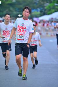 BIB: 1909, 5254, 5255
                            <button type="button" onclick="openModal(5989540)" class="btn btn-primary btn-sm float-right btn-popup" data-toggle="modal" data-target=".modal-high-quality">
                        <i class="fas fa-shopping-cart"></i> Add to Cart
                    </button>
                                            <button type="button" onclick="isThisMe(5989540, true)" class="btn btn-success btn-sm float-right btn-popup btn-isme hidden" data-toggle="tooltip" data-placement="bottom" title="นี่คือรูปของคุณใช่ไหม คลิกที่นี่เพื่อเอาเข้าอัลบั้ม">
                        <i class="fas fa-plus"></i> Add to album
                    </button>
                    <button type="button" onclick="isThisMe(5989540, false)" class="btn btn-warning btn-sm float-right btn-popup btn-isnotme hidden">
                        <i class="fas fa-ban"></i> Remove from album
                    </button>