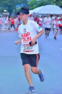 BIB: 3307
                            <button type="button" onclick="openModal(5975407)" class="btn btn-primary btn-sm float-right btn-popup" data-toggle="modal" data-target=".modal-high-quality">
                        <i class="fas fa-shopping-cart"></i> Add to Cart
                    </button>
                                            <button type="button" onclick="isThisMe(5975407, true)" class="btn btn-success btn-sm float-right btn-popup btn-isme hidden" data-toggle="tooltip" data-placement="bottom" title="นี่คือรูปของคุณใช่ไหม คลิกที่นี่เพื่อเอาเข้าอัลบั้ม">
                        <i class="fas fa-plus"></i> Add to album
                    </button>
                    <button type="button" onclick="isThisMe(5975407, false)" class="btn btn-warning btn-sm float-right btn-popup btn-isnotme hidden">
                        <i class="fas fa-ban"></i> Remove from album
                    </button>