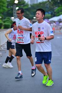 BIB: 4396
                            <button type="button" onclick="openModal(5994283)" class="btn btn-primary btn-sm float-right btn-popup" data-toggle="modal" data-target=".modal-high-quality">
                        <i class="fas fa-shopping-cart"></i> Add to Cart
                    </button>
                                            <button type="button" onclick="isThisMe(5994283, true)" class="btn btn-success btn-sm float-right btn-popup btn-isme hidden" data-toggle="tooltip" data-placement="bottom" title="นี่คือรูปของคุณใช่ไหม คลิกที่นี่เพื่อเอาเข้าอัลบั้ม">
                        <i class="fas fa-plus"></i> Add to album
                    </button>
                    <button type="button" onclick="isThisMe(5994283, false)" class="btn btn-warning btn-sm float-right btn-popup btn-isnotme hidden">
                        <i class="fas fa-ban"></i> Remove from album
                    </button>