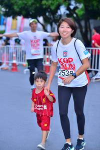 BIB: 2538
                            <button type="button" onclick="openModal(5985007)" class="btn btn-primary btn-sm float-right btn-popup" data-toggle="modal" data-target=".modal-high-quality">
                        <i class="fas fa-shopping-cart"></i> Add to Cart
                    </button>
                                            <button type="button" onclick="isThisMe(5985007, true)" class="btn btn-success btn-sm float-right btn-popup btn-isme hidden" data-toggle="tooltip" data-placement="bottom" title="นี่คือรูปของคุณใช่ไหม คลิกที่นี่เพื่อเอาเข้าอัลบั้ม">
                        <i class="fas fa-plus"></i> Add to album
                    </button>
                    <button type="button" onclick="isThisMe(5985007, false)" class="btn btn-warning btn-sm float-right btn-popup btn-isnotme hidden">
                        <i class="fas fa-ban"></i> Remove from album
                    </button>