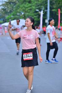 BIB: 4844
                            <button type="button" onclick="openModal(5994259)" class="btn btn-primary btn-sm float-right btn-popup" data-toggle="modal" data-target=".modal-high-quality">
                        <i class="fas fa-shopping-cart"></i> Add to Cart
                    </button>
                                            <button type="button" onclick="isThisMe(5994259, true)" class="btn btn-success btn-sm float-right btn-popup btn-isme hidden" data-toggle="tooltip" data-placement="bottom" title="นี่คือรูปของคุณใช่ไหม คลิกที่นี่เพื่อเอาเข้าอัลบั้ม">
                        <i class="fas fa-plus"></i> Add to album
                    </button>
                    <button type="button" onclick="isThisMe(5994259, false)" class="btn btn-warning btn-sm float-right btn-popup btn-isnotme hidden">
                        <i class="fas fa-ban"></i> Remove from album
                    </button>