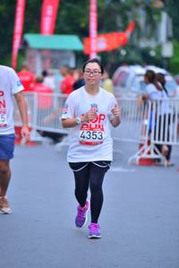 BIB: 4353
                            <button type="button" onclick="openModal(5990813)" class="btn btn-primary btn-sm float-right btn-popup" data-toggle="modal" data-target=".modal-high-quality">
                        <i class="fas fa-shopping-cart"></i> Add to Cart
                    </button>
                                            <button type="button" onclick="isThisMe(5990813, true)" class="btn btn-success btn-sm float-right btn-popup btn-isme hidden" data-toggle="tooltip" data-placement="bottom" title="นี่คือรูปของคุณใช่ไหม คลิกที่นี่เพื่อเอาเข้าอัลบั้ม">
                        <i class="fas fa-plus"></i> Add to album
                    </button>
                    <button type="button" onclick="isThisMe(5990813, false)" class="btn btn-warning btn-sm float-right btn-popup btn-isnotme hidden">
                        <i class="fas fa-ban"></i> Remove from album
                    </button>