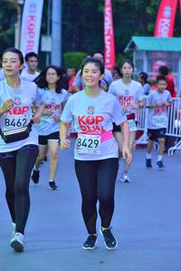 BIB: 8462, 7605, 8429
                            <button type="button" onclick="openModal(5972409)" class="btn btn-primary btn-sm float-right btn-popup" data-toggle="modal" data-target=".modal-high-quality">
                        <i class="fas fa-shopping-cart"></i> Add to Cart
                    </button>
                                            <button type="button" onclick="isThisMe(5972409, true)" class="btn btn-success btn-sm float-right btn-popup btn-isme hidden" data-toggle="tooltip" data-placement="bottom" title="นี่คือรูปของคุณใช่ไหม คลิกที่นี่เพื่อเอาเข้าอัลบั้ม">
                        <i class="fas fa-plus"></i> Add to album
                    </button>
                    <button type="button" onclick="isThisMe(5972409, false)" class="btn btn-warning btn-sm float-right btn-popup btn-isnotme hidden">
                        <i class="fas fa-ban"></i> Remove from album
                    </button>