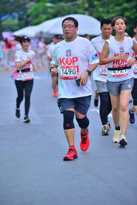 BIB: 1490, 3490
                            <button type="button" onclick="openModal(5991295)" class="btn btn-primary btn-sm float-right btn-popup" data-toggle="modal" data-target=".modal-high-quality">
                        <i class="fas fa-shopping-cart"></i> Add to Cart
                    </button>
                                            <button type="button" onclick="isThisMe(5991295, true)" class="btn btn-success btn-sm float-right btn-popup btn-isme hidden" data-toggle="tooltip" data-placement="bottom" title="นี่คือรูปของคุณใช่ไหม คลิกที่นี่เพื่อเอาเข้าอัลบั้ม">
                        <i class="fas fa-plus"></i> Add to album
                    </button>
                    <button type="button" onclick="isThisMe(5991295, false)" class="btn btn-warning btn-sm float-right btn-popup btn-isnotme hidden">
                        <i class="fas fa-ban"></i> Remove from album
                    </button>