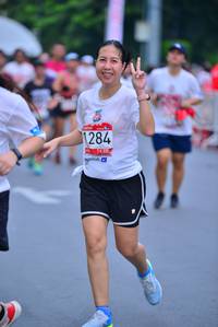 BIB: 1284
                            <button type="button" onclick="openModal(5992644)" class="btn btn-primary btn-sm float-right btn-popup" data-toggle="modal" data-target=".modal-high-quality">
                        <i class="fas fa-shopping-cart"></i> Add to Cart
                    </button>
                                            <button type="button" onclick="isThisMe(5992644, true)" class="btn btn-success btn-sm float-right btn-popup btn-isme hidden" data-toggle="tooltip" data-placement="bottom" title="นี่คือรูปของคุณใช่ไหม คลิกที่นี่เพื่อเอาเข้าอัลบั้ม">
                        <i class="fas fa-plus"></i> Add to album
                    </button>
                    <button type="button" onclick="isThisMe(5992644, false)" class="btn btn-warning btn-sm float-right btn-popup btn-isnotme hidden">
                        <i class="fas fa-ban"></i> Remove from album
                    </button>